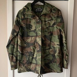 AMBIANCE Camo Hooded Jacket